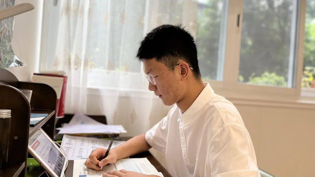 如何保证在家上网课的效果？请参考成都石室中学校长田间的十条建议